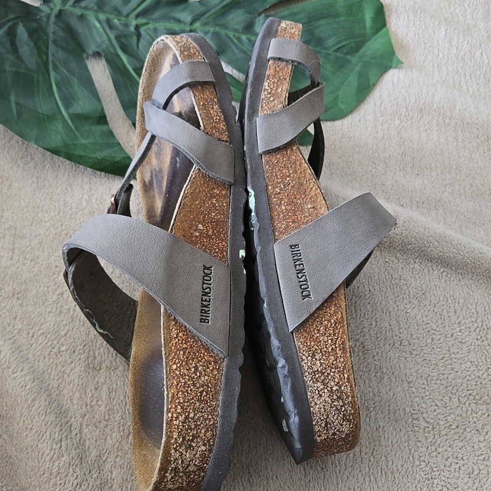 Birkenstock Gray Strappy Sandals with Buckles Size 7 - Picture 7 of 9